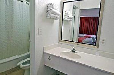 Motel 6 Anaheim Maingate Bagian luar foto