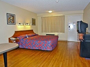 Motel 6 Anaheim Maingate Bagian luar foto