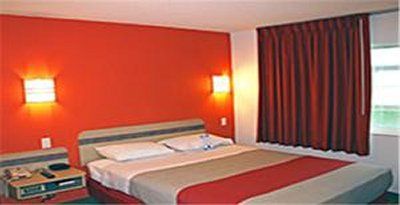Motel 6 Anaheim Maingate Bagian luar foto