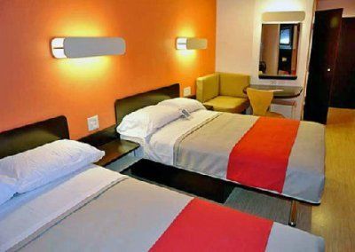 Motel 6 Anaheim Maingate Bagian luar foto